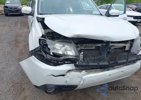 2012 Subaru Forester 2.5X Premium z USA, uszkodzony, nr VIN JF2SHADC8CH401203